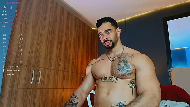 massimo_visconti live cam on StripChat