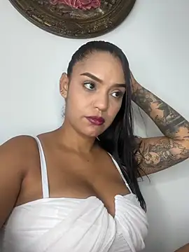 Sara-77 webcam
