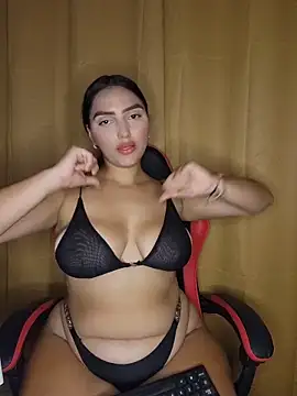 Mia_em live cam on StripChat