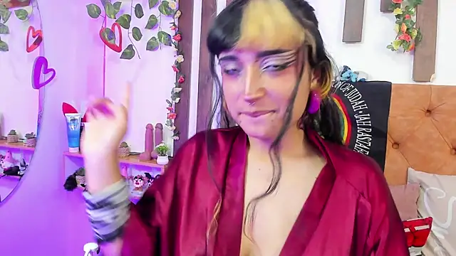 MeowMota_ live cam on StripChat