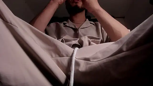 s_sven03 live cam on StripChat