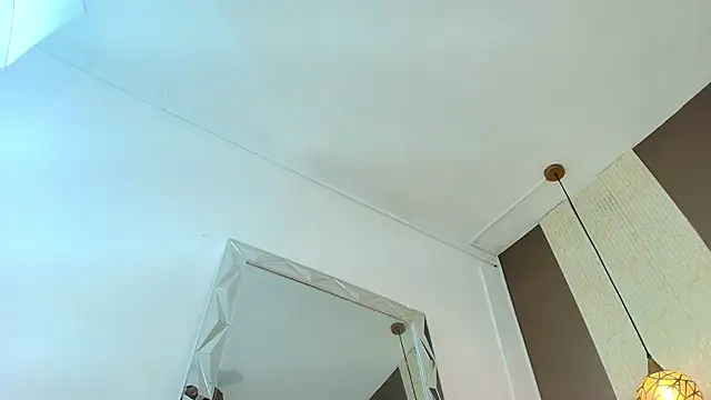 Tiifany_Baker webcam