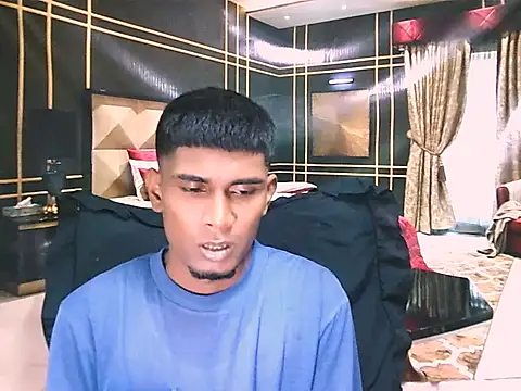IndianThuggin webcam