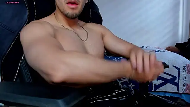 Tommy_Bred webcam