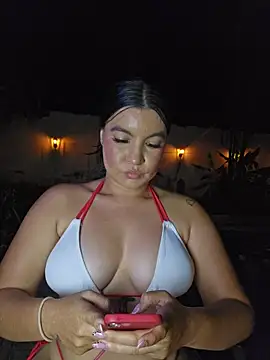 Pretty_Julieta webcam