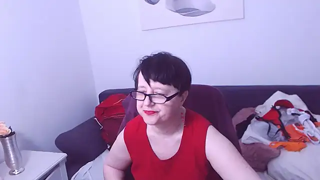 ChristaRose live cam on StripChat