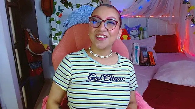 Littlerouse_ webcam