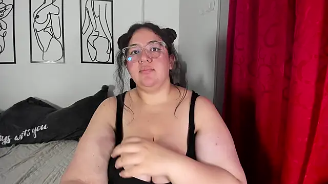 RubyPirsso18 live cam on StripChat