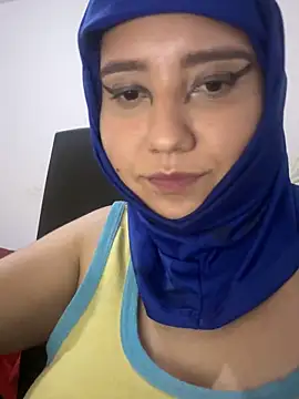 hannahayat live cam on StripChat