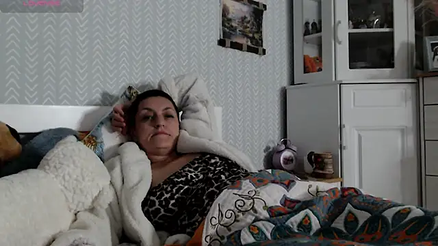 BloomingAllure webcam