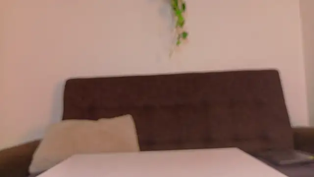 RiriiBrunette__ webcam