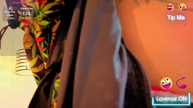 Sheilly_brown live cam on StripChat
