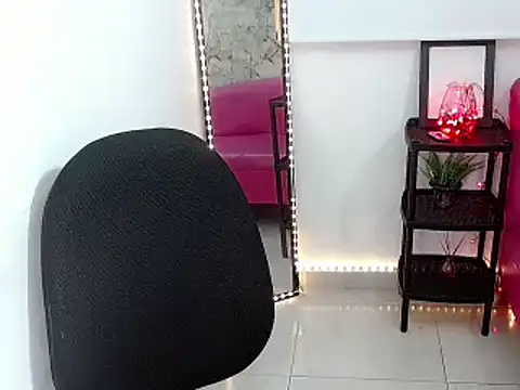 Shawnycarson live cam on StripChat