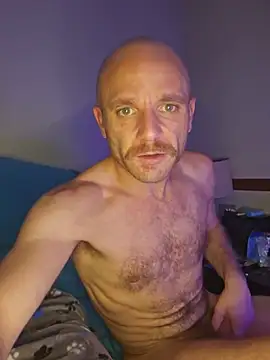 FrankieFuckMeXX webcam