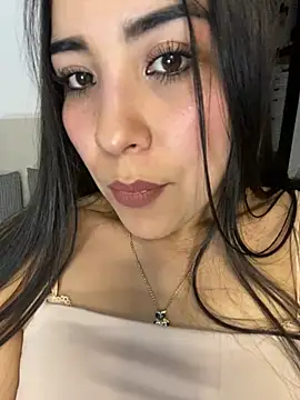 Mayka_sex live cam on StripChat