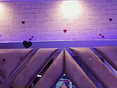 HarperrWest live cam on StripChat