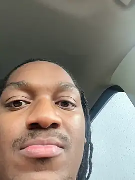 shepullsmydreads265 webcam