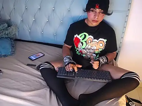 Tiff_Styless live cam on StripChat