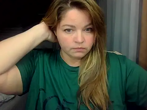 cute__cherry live cam on StripChat