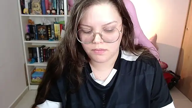 gabiwaifu - Gabiwaifu's free webcam - UK Sex Cams