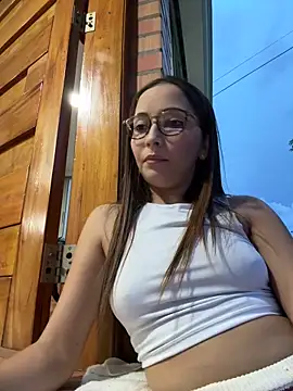 penelope-hot (F young) - Ride in my hairy pussy mmm