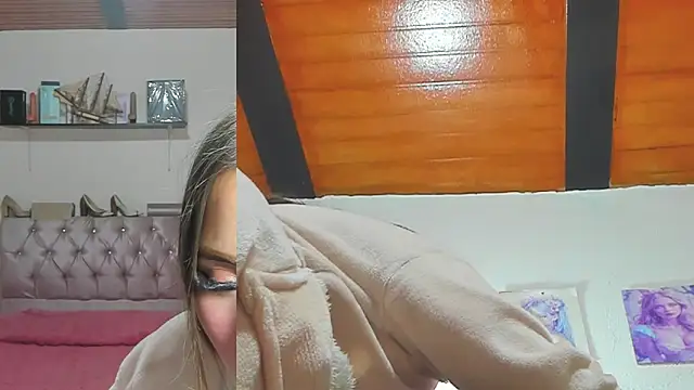 sharlotte_funny (F teen) - machine max speed and squirt