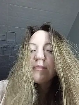 KattyLuuu webcam