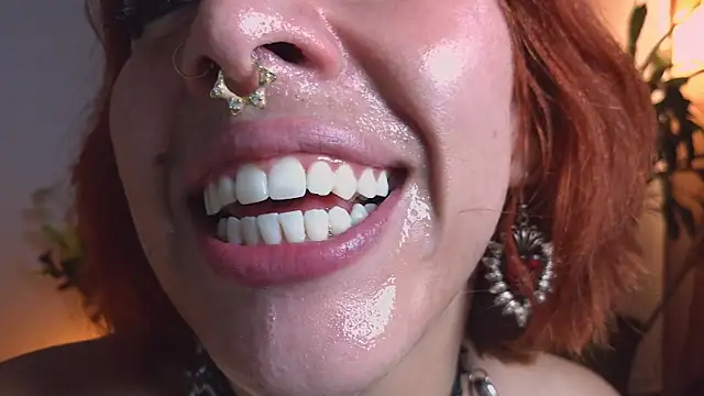 bri_von_dhara__ webcam