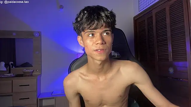 OopsAgain_ webcam