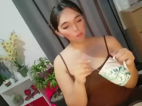 Nikki_Karishma webcam