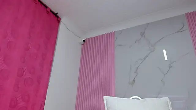 Mily17_ webcam