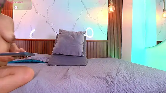 Eroticxcouple webcam