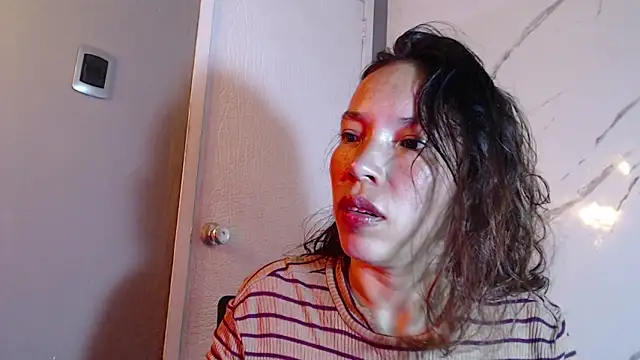 liz_merchan webcam