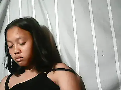 Yours_AsianPinayGirl18 webcam