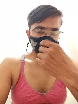 bottom_monty webcam