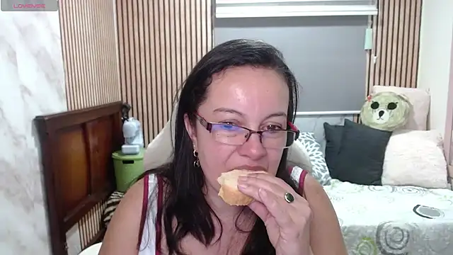 Sonialorens_ webcam