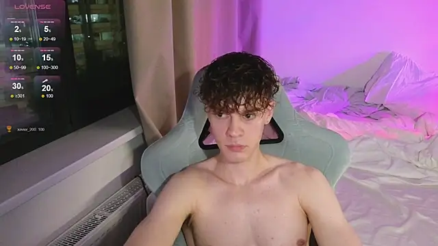 cute_thomas webcam