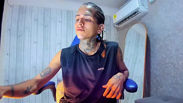 SoldierBoy_666 live sex cam