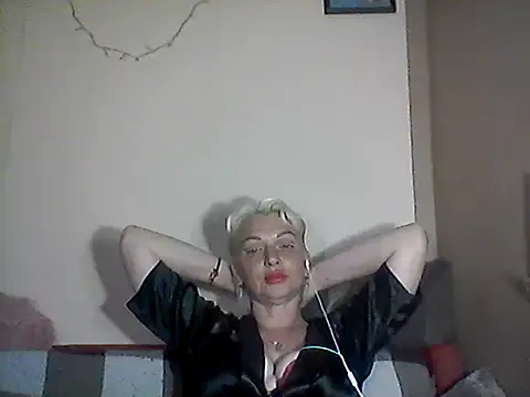 MaryJane441 live cam on StripChat