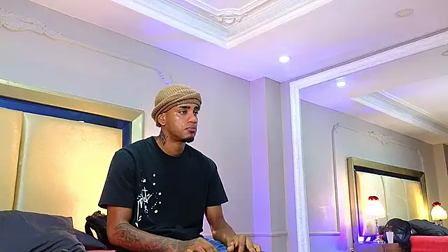 AaronCruz_'s live cam