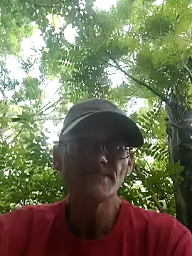 Bigjonurwelcome live cam on StripChat