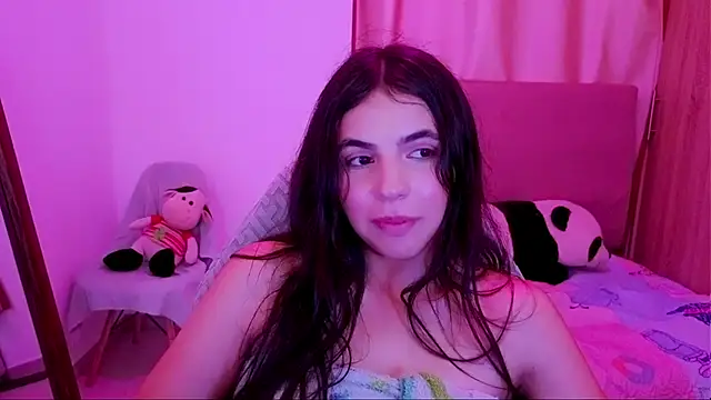 _elenna live cam on StripChat