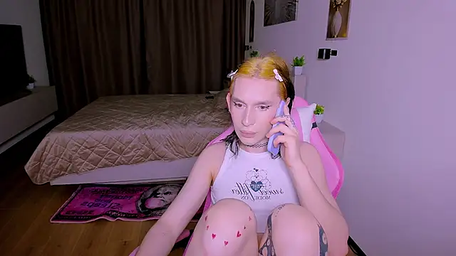 Mikaella_Nicole live sex cam