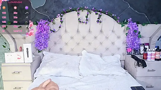 AmberGreyy_ webcam