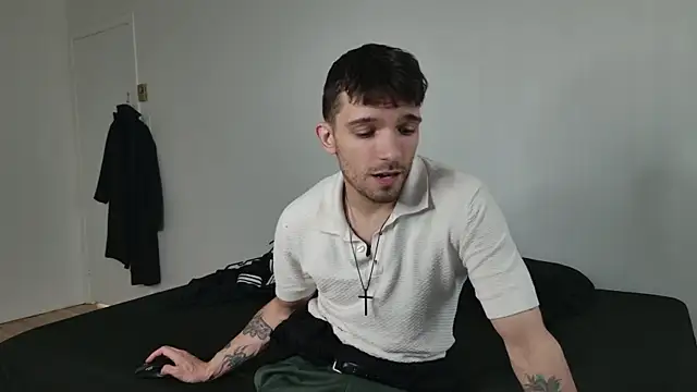 jackdesfeux (M young) - CUMSHOW AT GOAL!!