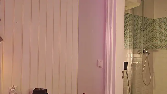 Coconut_Mia webcam