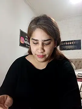 nahiarabiel33 webcam