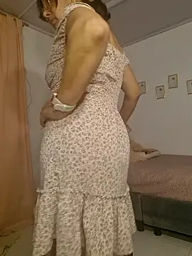christy_ant webcam