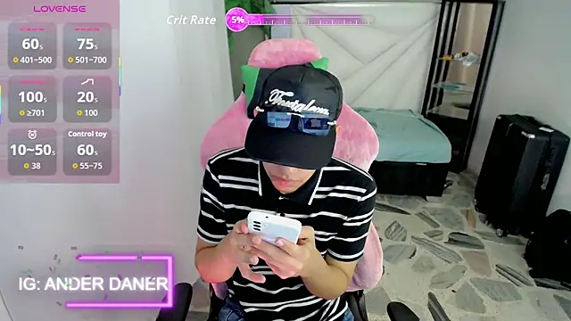 Top_and_bottom webcam