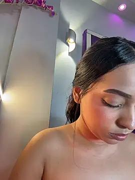 MiaCamille_ webcam
